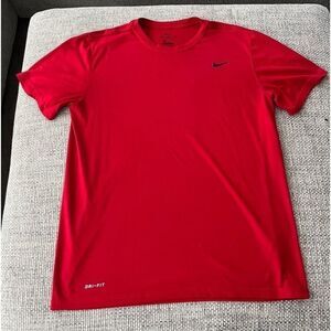 Men’s Nike Shirt